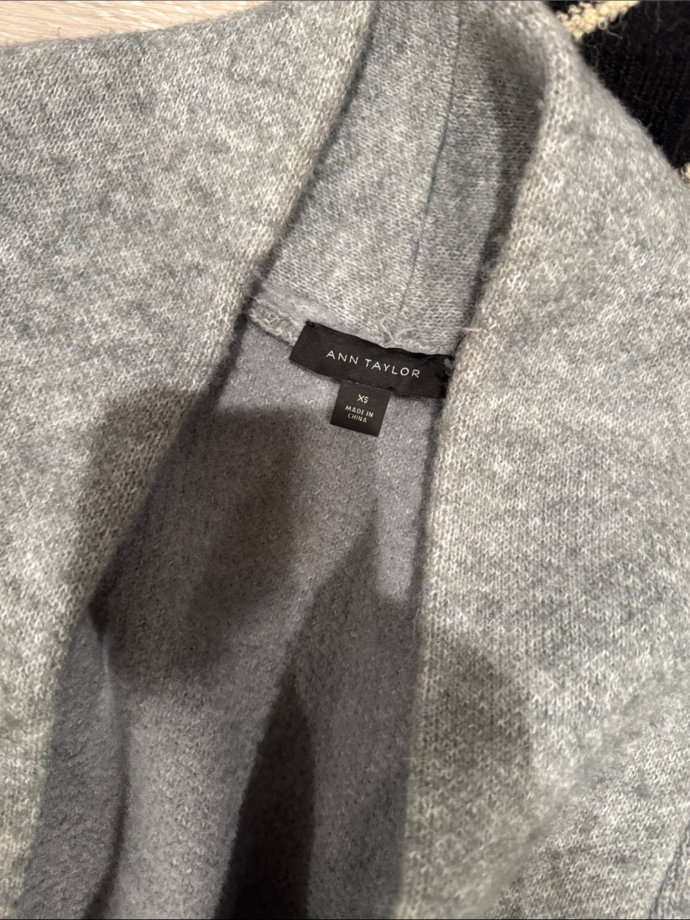 Cardigans - Picture 6 of 6